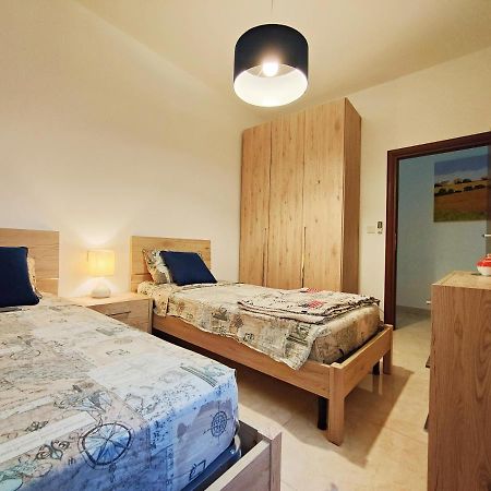 Your Room, Your Apartment, Your Shared Pool Marsalforn Eksteriør bilde