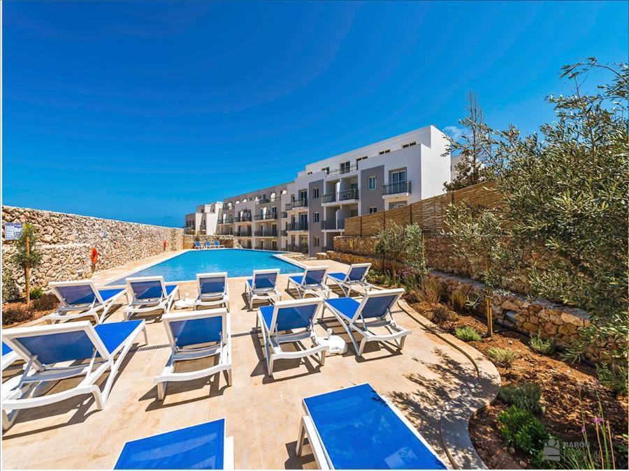 Your Room, Your Apartment, Your Shared Pool Marsalforn Eksteriør bilde