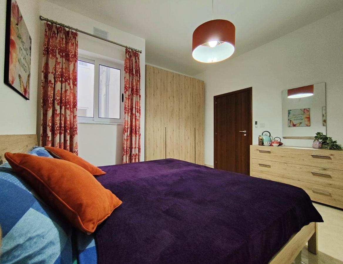 Your Room, Your Apartment, Your Shared Pool Marsalforn Eksteriør bilde